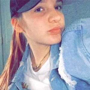 Meet your Posher, Lexie